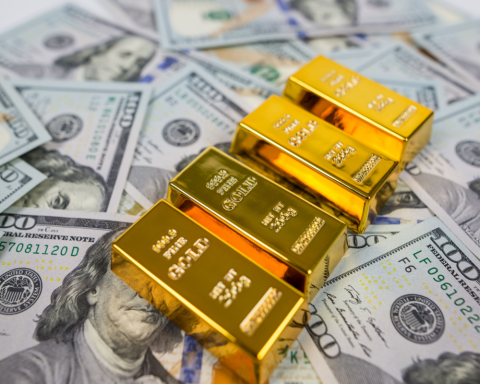 gold-prices-jump-as-geopolitical-tensions-fuel-safe-haven-demand