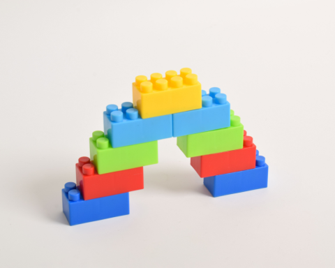lego-unveils-smart-bricks,-sparking-debate-on-play