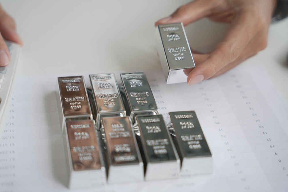 silver-tops-$90-again-amid-metals-volatility