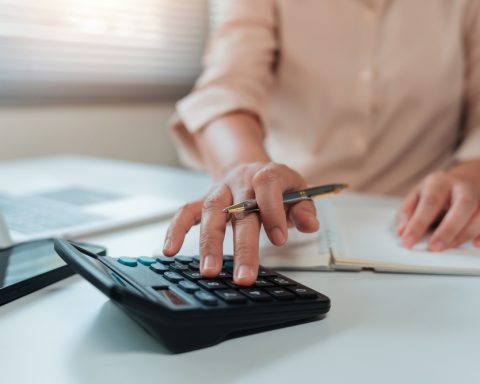 retirement-target-climbs-as-savings-lag-behind