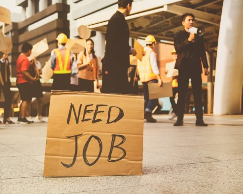 us-hiring-surge-eases-labor-market-fears