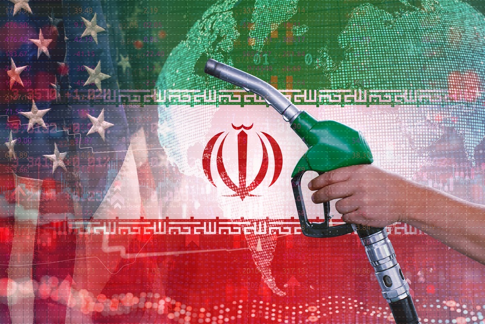 oil-drops-as-hormuz-traffic-eases-fears