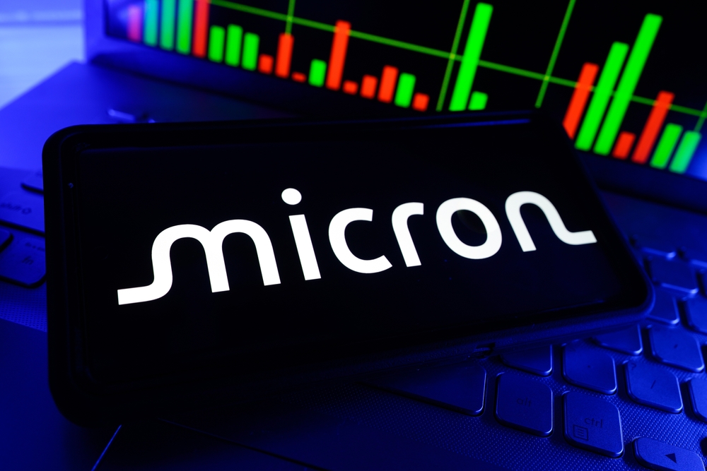 micron-rebounds-as-ai-stocks-face-pressure