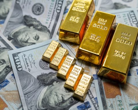 gold-forecast-gold-tests-key-resistance-zone